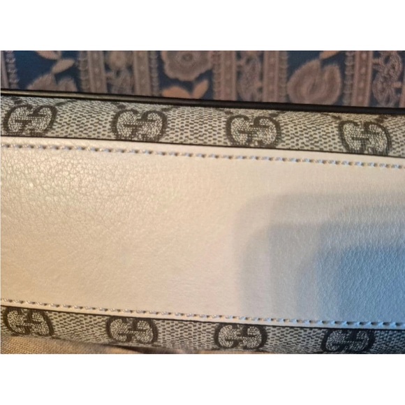 Gucci Beige and Gold Crossbody Bag - Picture 8 of 15